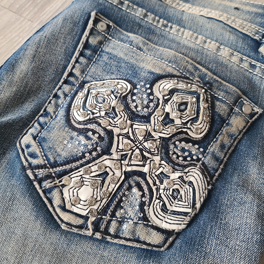 Low Rise Boot Cute Vintage Distressed Cowgirl Jeans - Picture 2 of 12